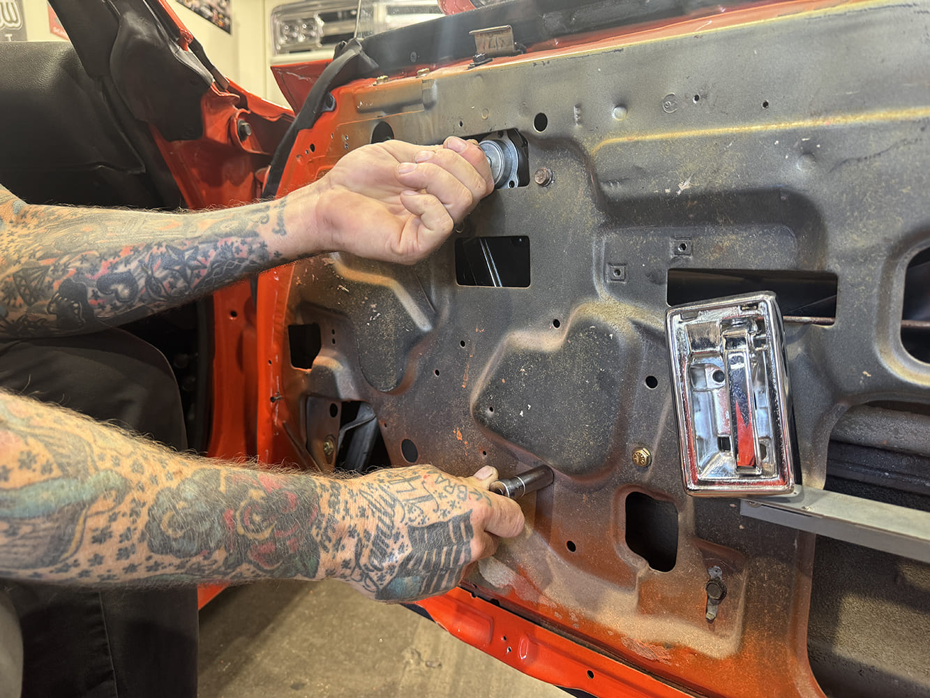 019 1971 camaro regulator handle insert alignment for install