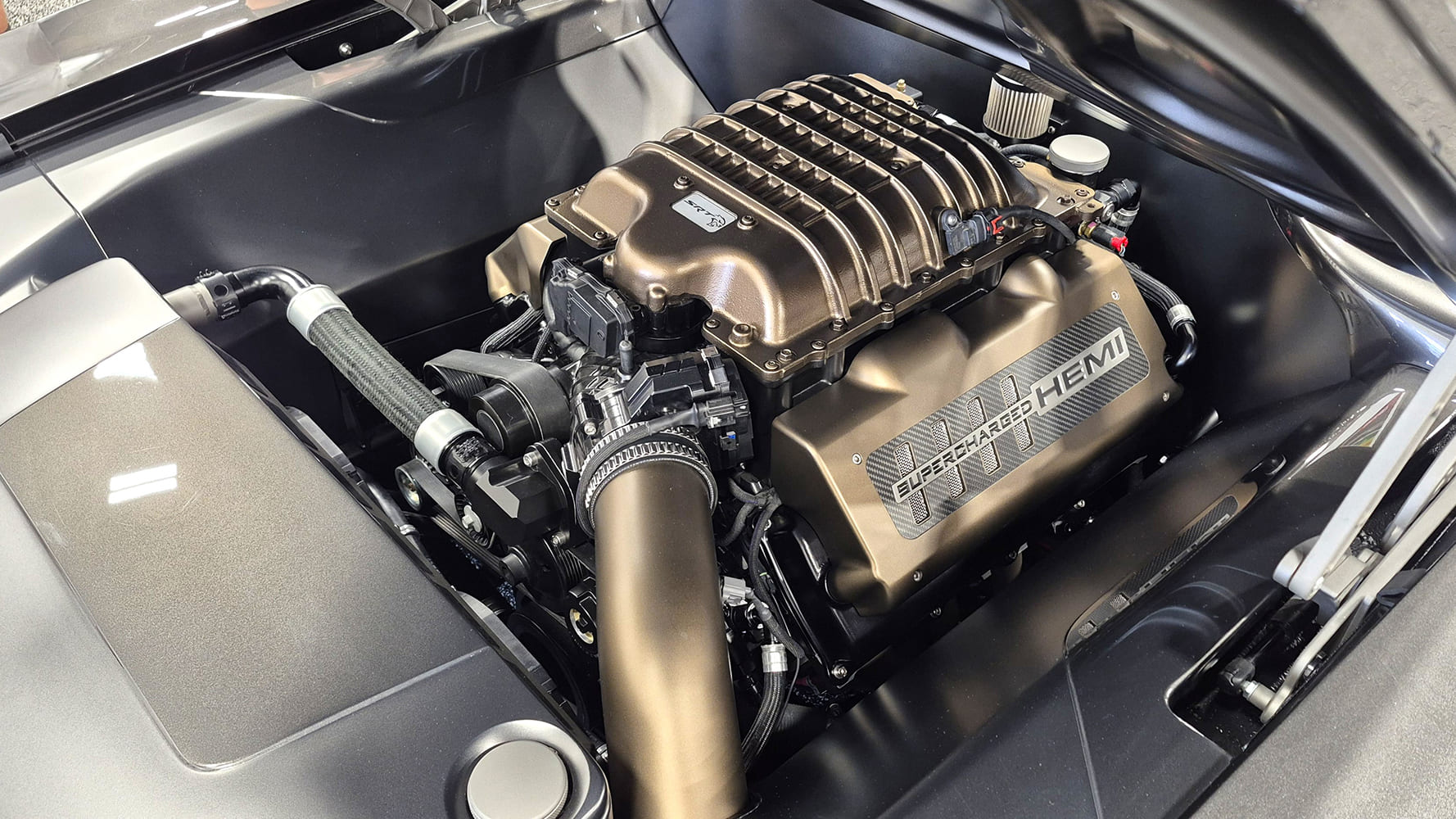 06 1970 dodge charger hellcat supercharged hemi engine bay detail