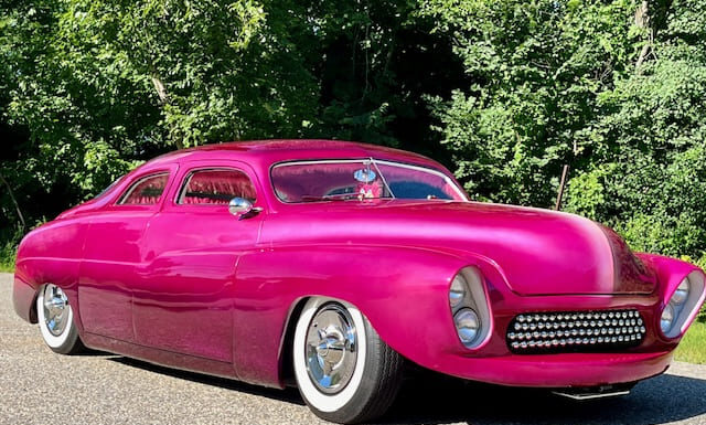 01 1949 mercury sedan staller front three quarter view