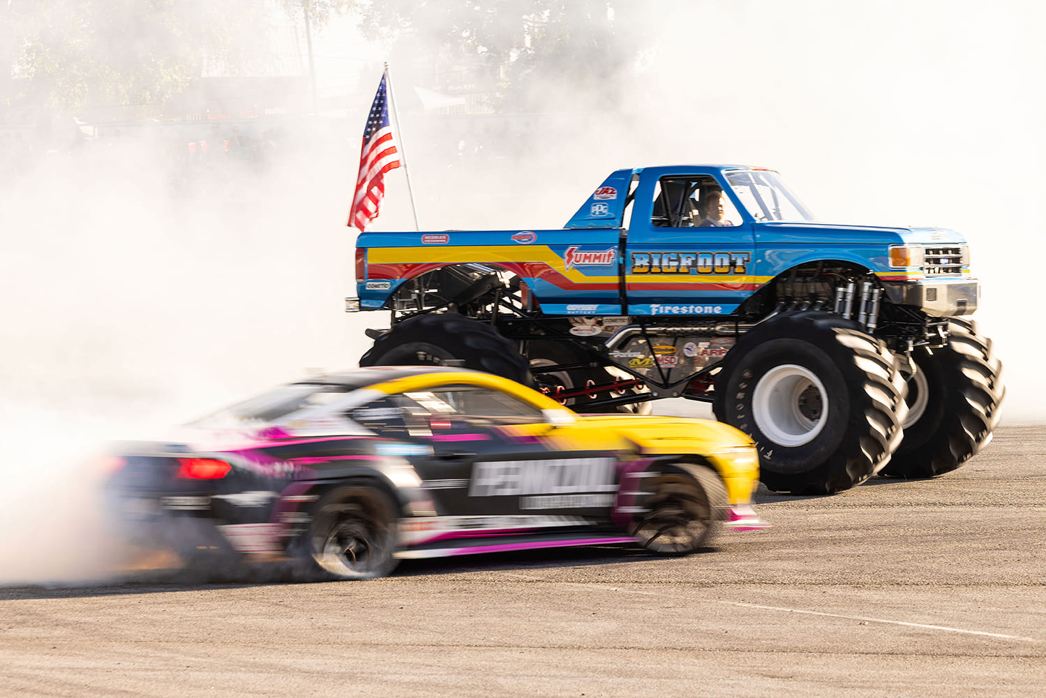 06 1990 Ford F 250 Bigfoot monster truck classic blue red yellow livery