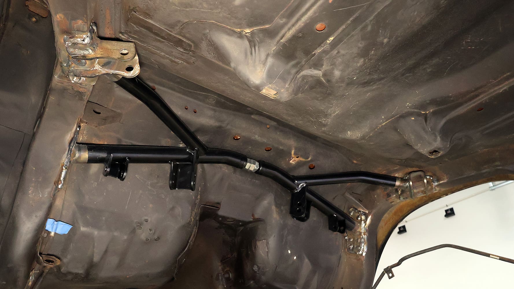 007 1978 camaro rear suspension brackets fully welded in chassis