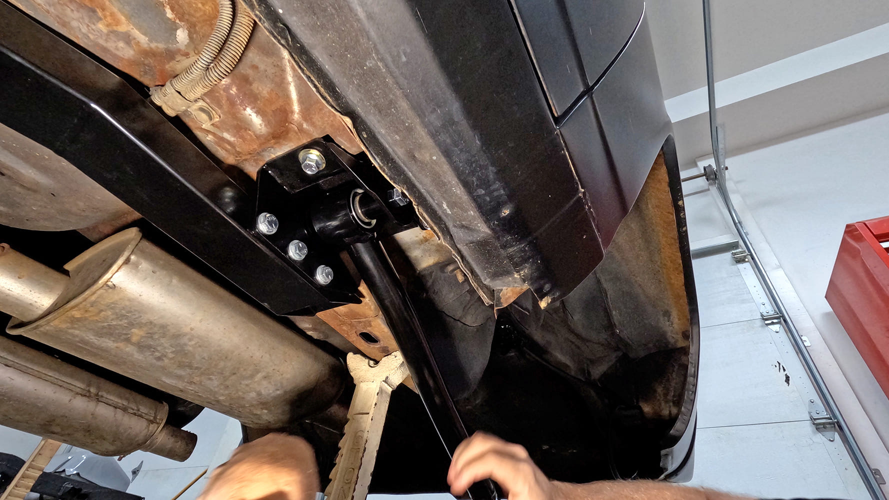 008 1978 camaro rear torque arm crossmember install with bushings