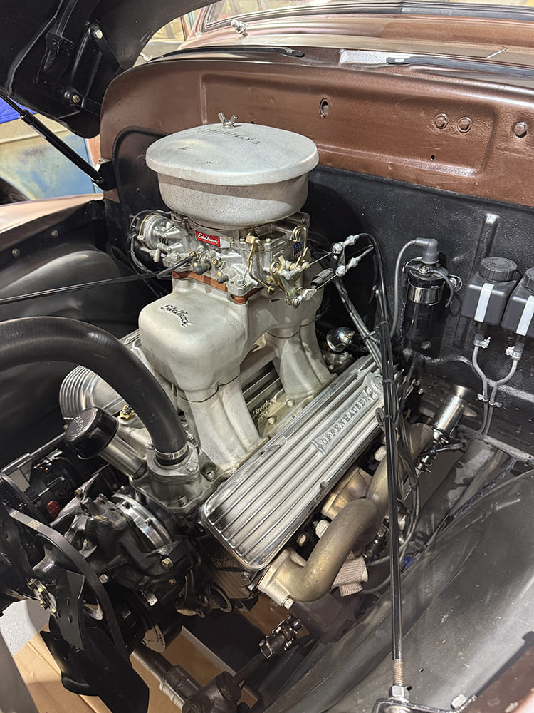 01 edelbrock vrs415 final torque carb studs tightening install vintage engine bay