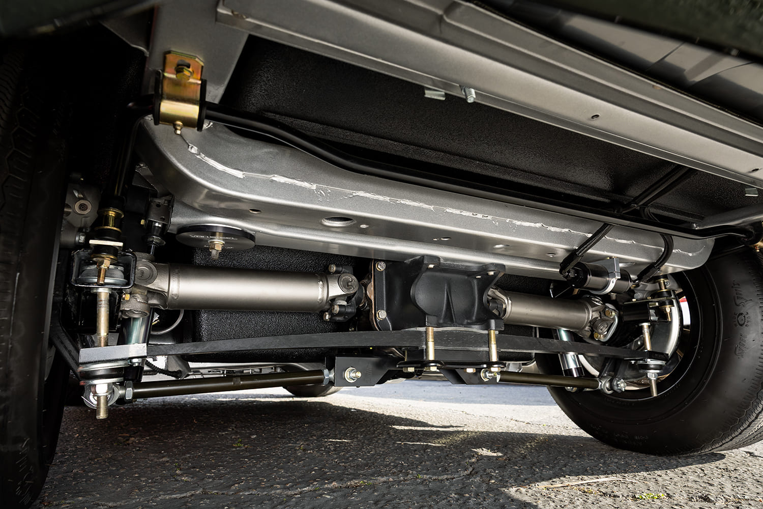 020 1966 corvette rear suspension upgraded chassis detail