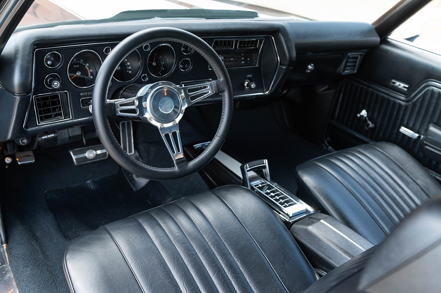 13 1971 Chevelle interior black leather chrome three spoke steering wheel restored gauges