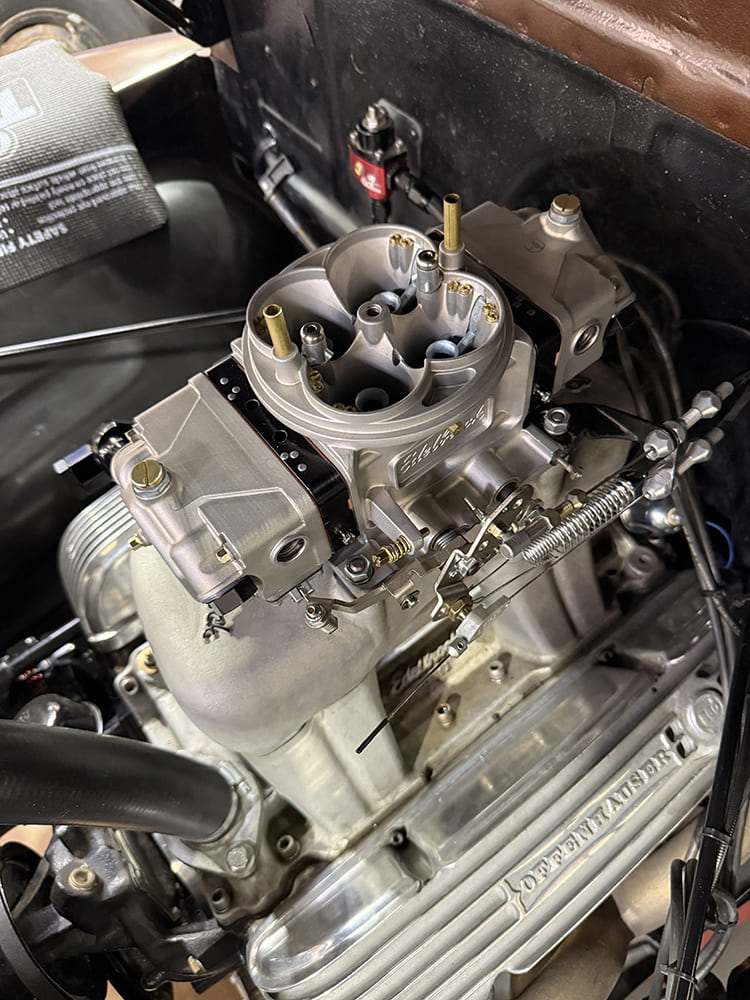 14 1950 chevy 3100 edelbrock vrs415 top view billet carburetor offenhauser intake
