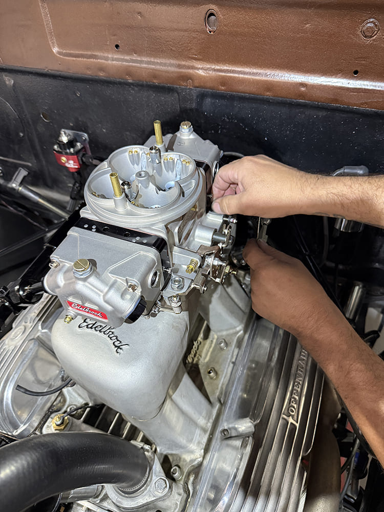 15 1950 chevy 3100 edelbrock vrs415 fuel rail installed black anodized fittings braided lines