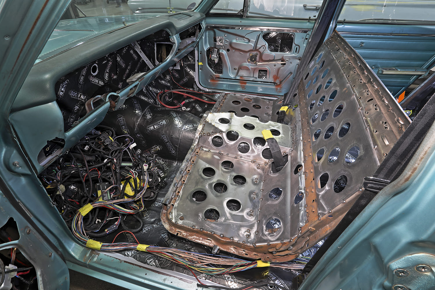 18 1965 chevelle wagon dash wiring install boom mat insulation exposed dash custom harness