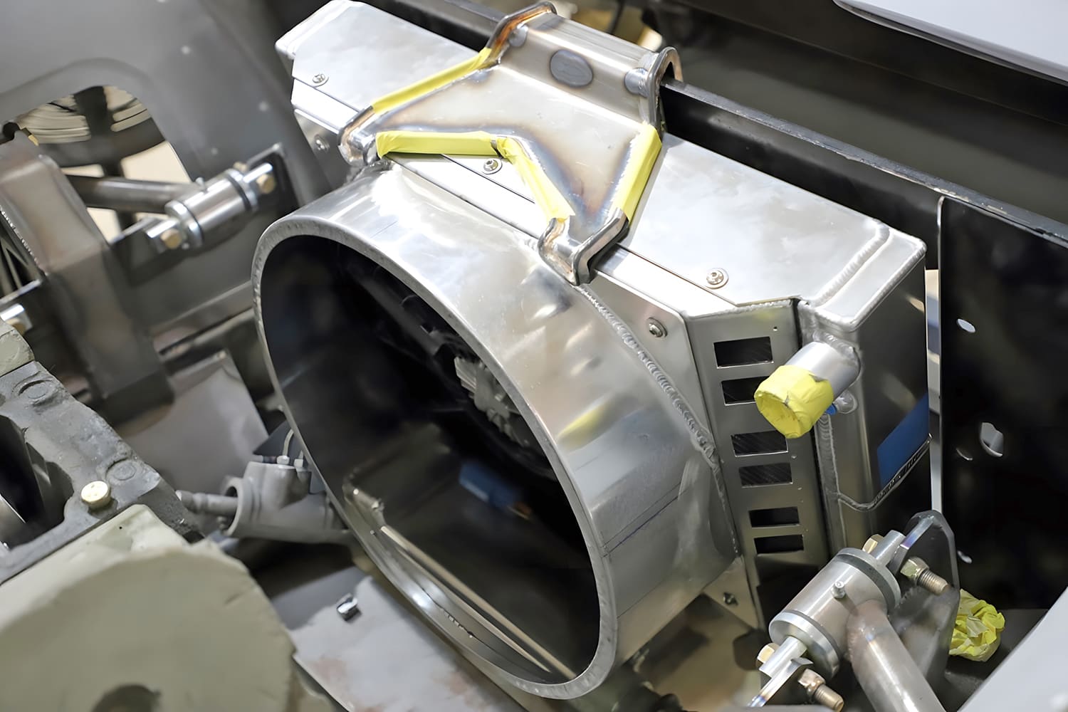 corvette custom fan shroud upper bracket detail
