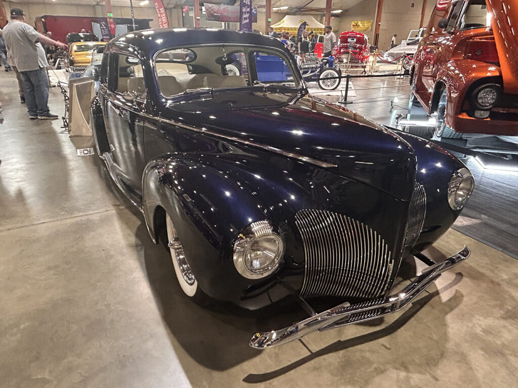540hp-1940-lincoln-zephyr