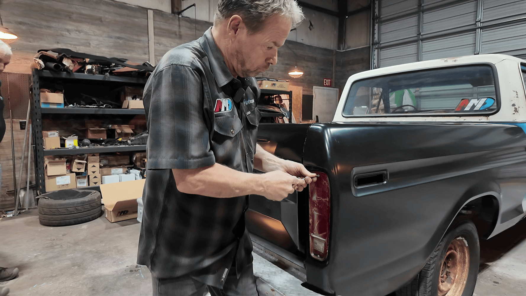 dentside ford taillight installation rear bedside lens and screw fitment