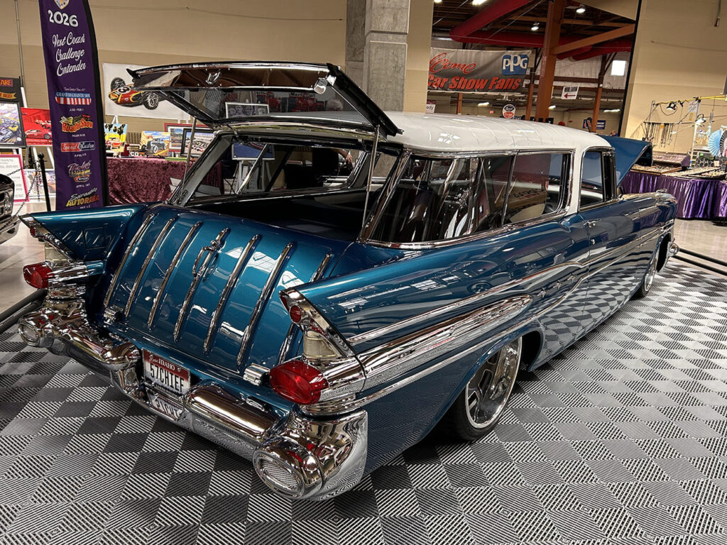 57-pontiac-safari-rear-3-4-view