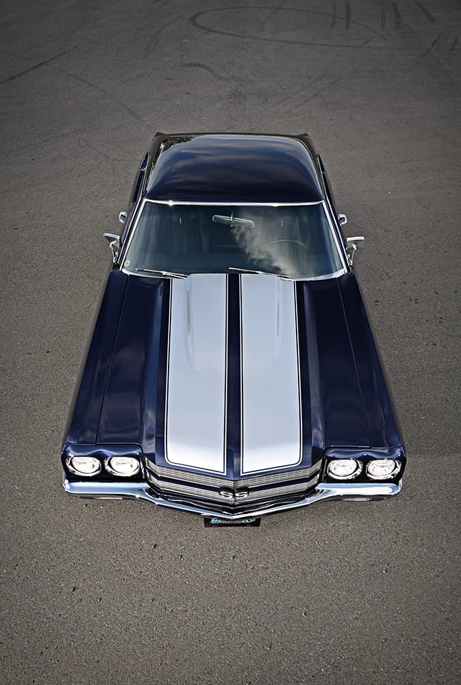 1970 Chevrolet Chevelle SS 396 blue pro touring top view dual racing stripes hood detail