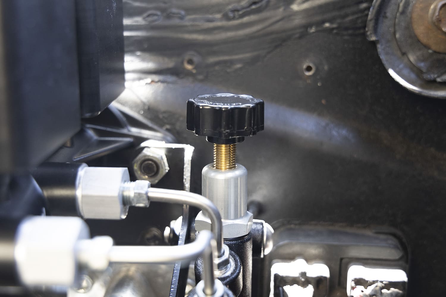 proportioning valve adjustment knob extended setting detail close up