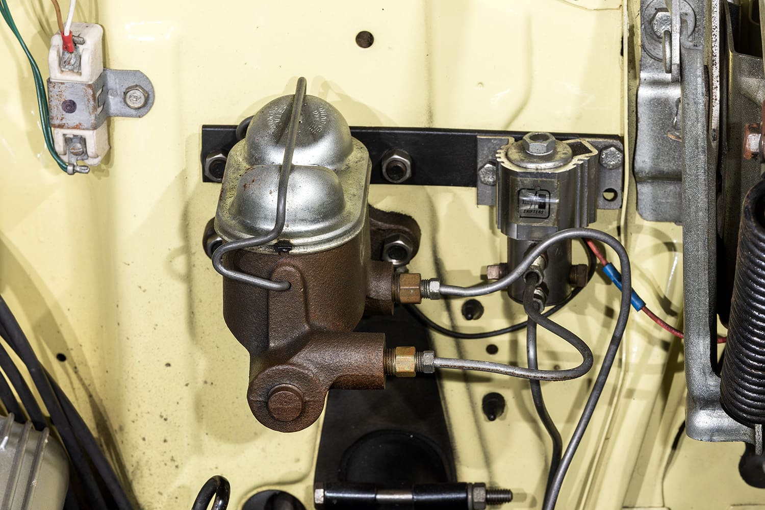 008 1957 Chevrolet 210 junior stocker brake master cylinder firewall detail classic 1950s hot rod components