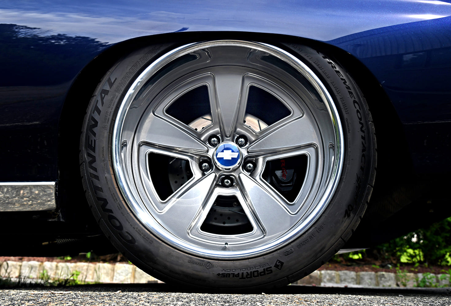 1970 Chevrolet Chevelle SS 396 custom wheel five spoke rim low profile tire close up
