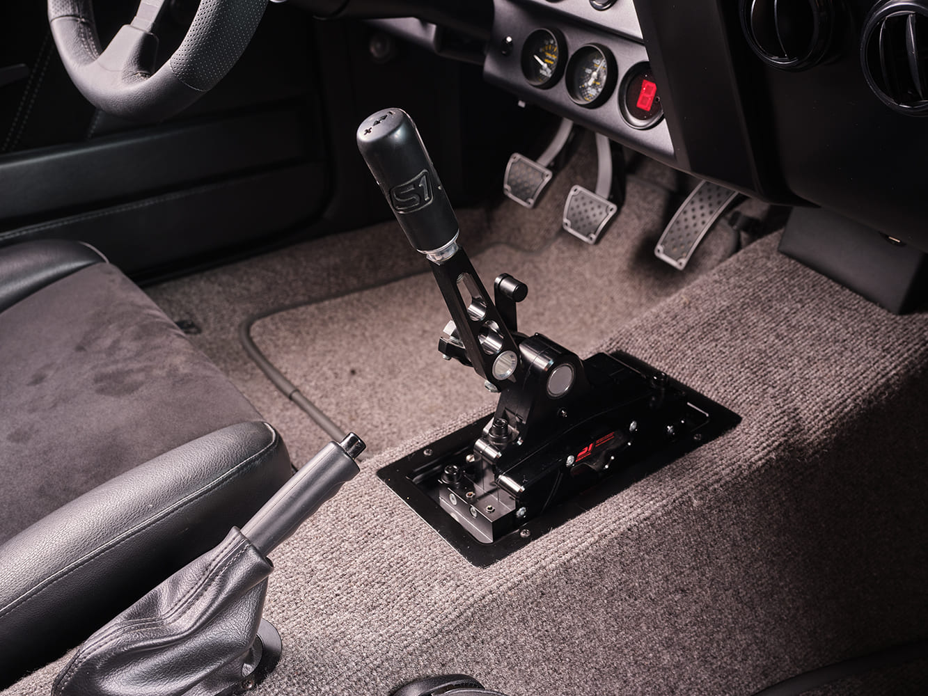 1969 camaro custom manual shifter assembly billet linkage performance transmission interior detail