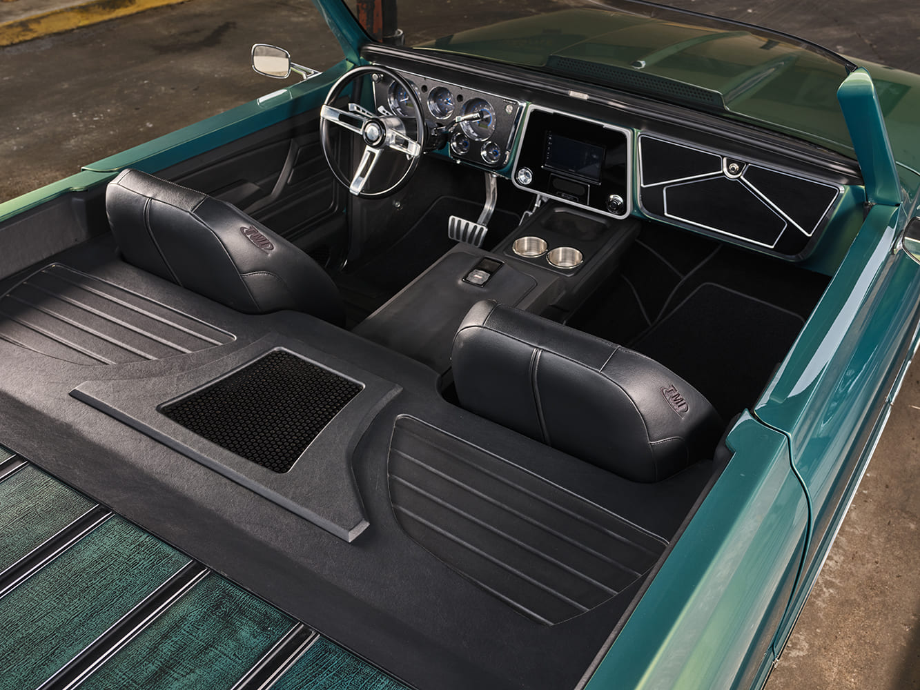 k5 blazer convertible truck dash and console detail aftermarket gauges billet pedals