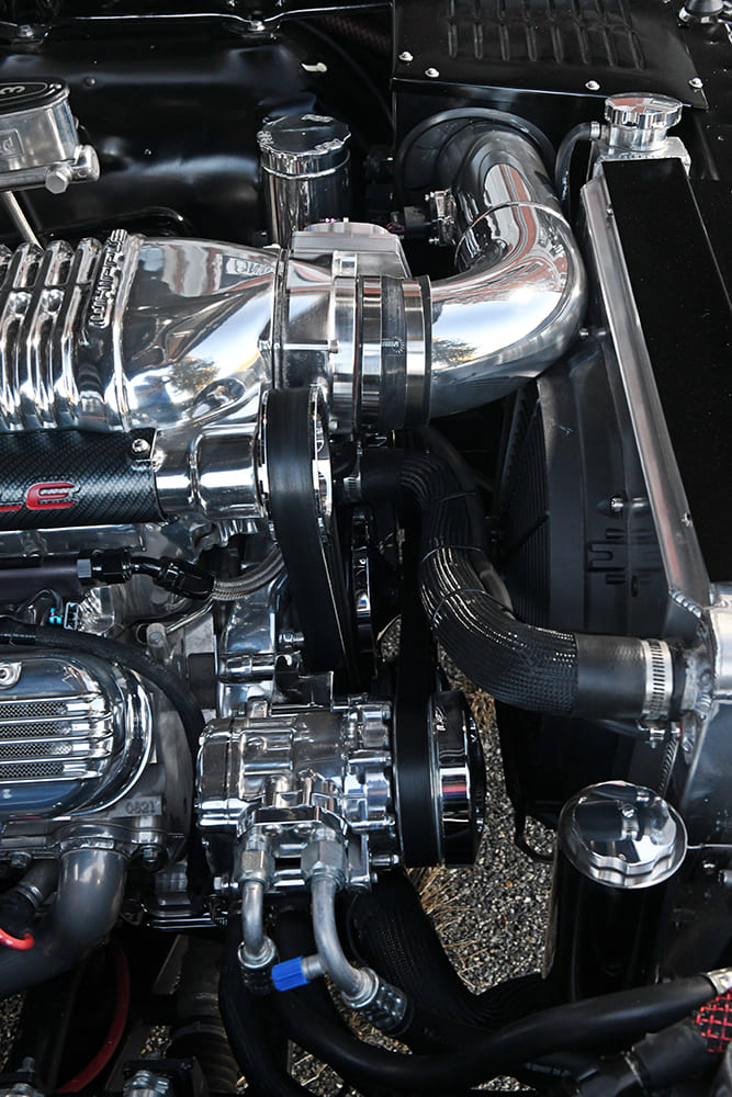 1967 gto whipple supercharged V8 polished intake belt drive custom performance engine detail