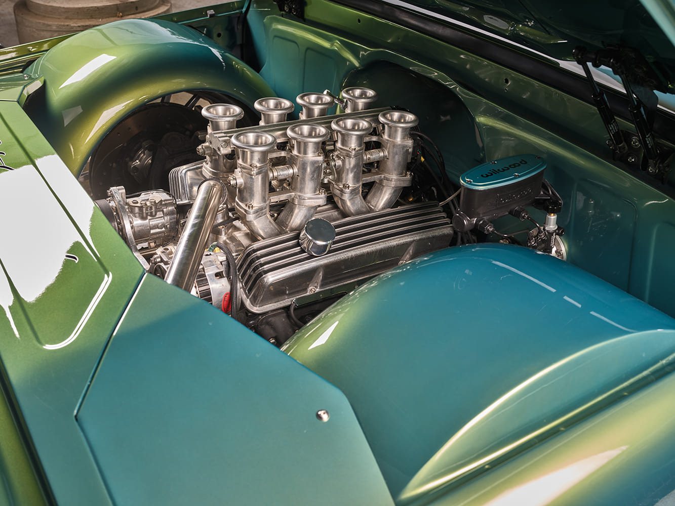 fuel injected small block chevy with polished details and wilwood master cylinder