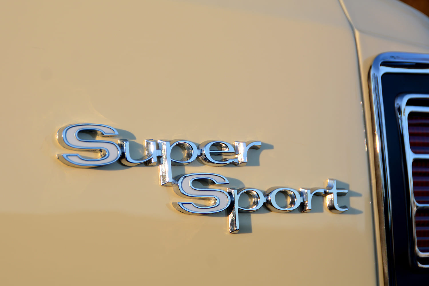 012 1967 Chevrolet Chevelle Super Sport emblem chrome script Butternut Yellow paint