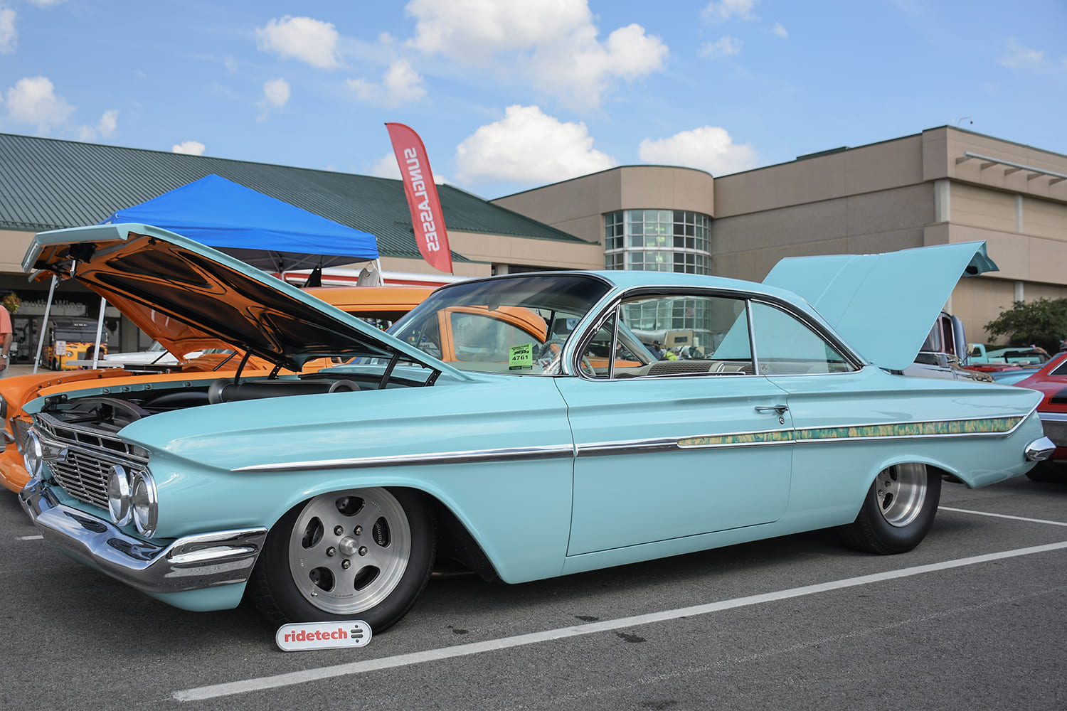 Custom Slammed 1961 Chevrolet Impala Bubbletop