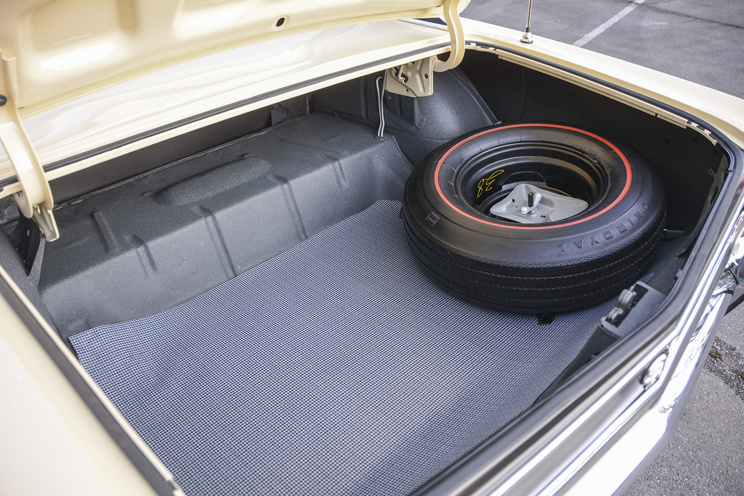 015 1967 Chevrolet Chevelle SS 396 trunk interior factory spare tire restored trunk mat