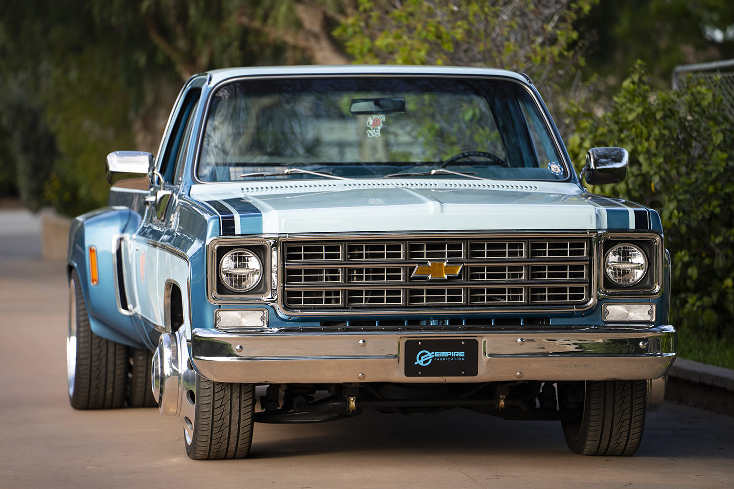 78 c10 custom dually pickup front grille detail chrome bumper square body styling