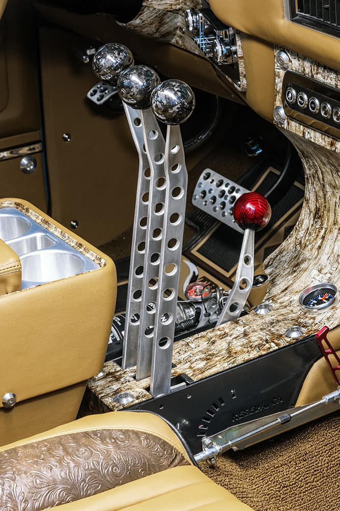 09 1982 Chevrolet C10 custom floor shifter triple lever racing style interior detail shot