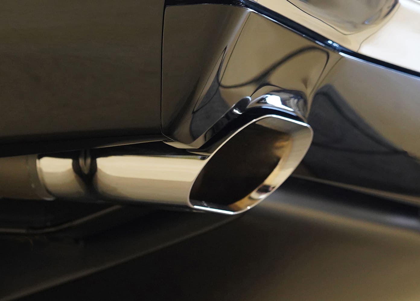 1970 chevrolet chevelle stainless steel exhaust tip side detail