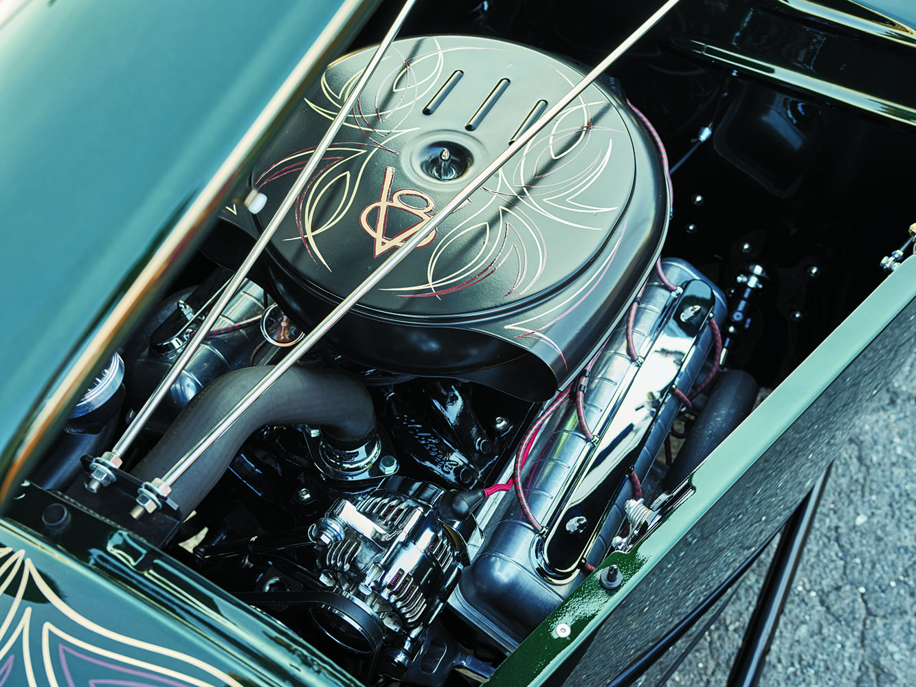 1933 ford 5 window coupe engine bay